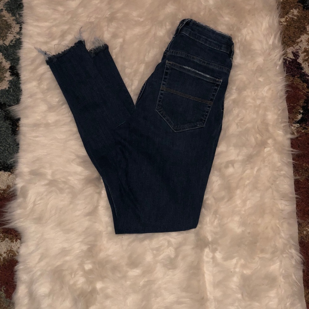 👖Denim Ripped Jeans 👖 - Picture 3 of 5